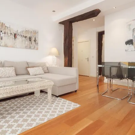 Centro Del Casco Viejo Orígenes Y Tradición *